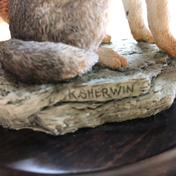 Country Artists Call of the Warrior Indian woman with wolf figurine - Picture 13 of 13